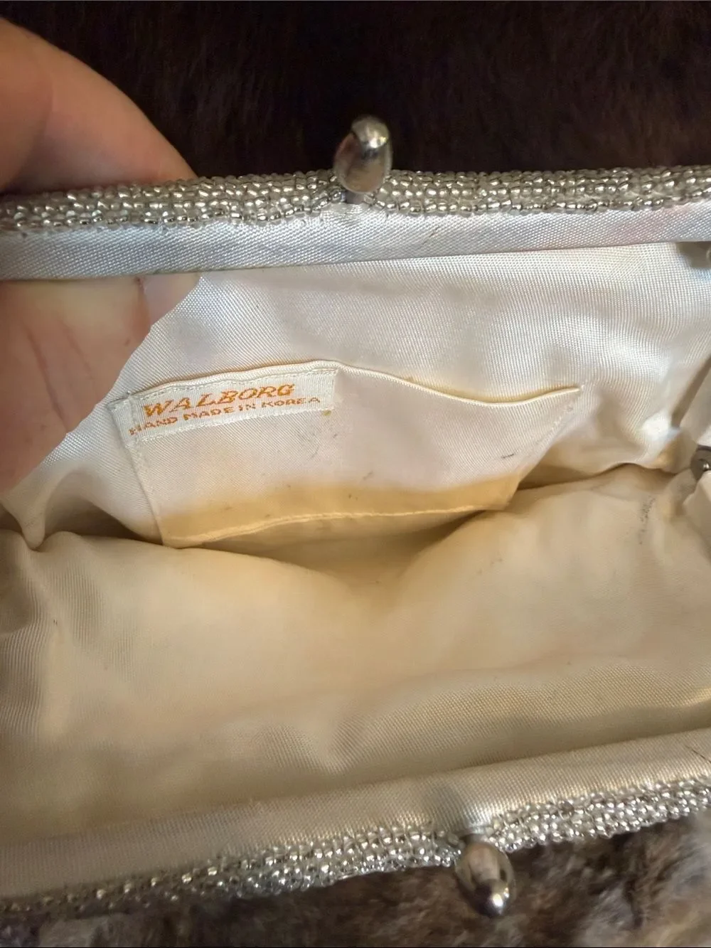 Walborg elegant champagne